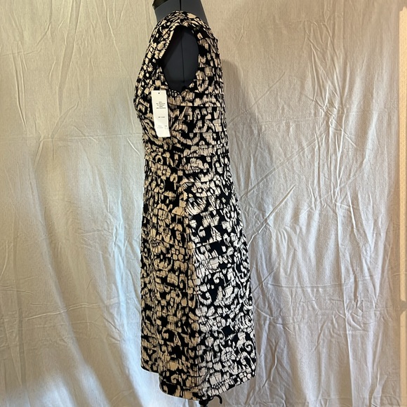 Black and cream Adrianna Papell sheath dress - Picture 2 of 8